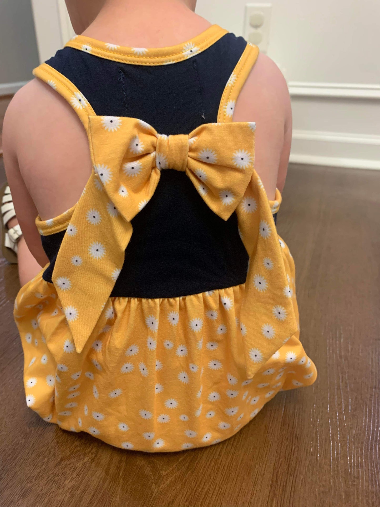 Yellow & Navy Daisies Bubble (RTS)