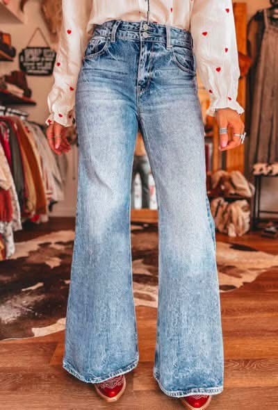 PO34 2026: Women’s Weekend PO: Acid Wash Denim