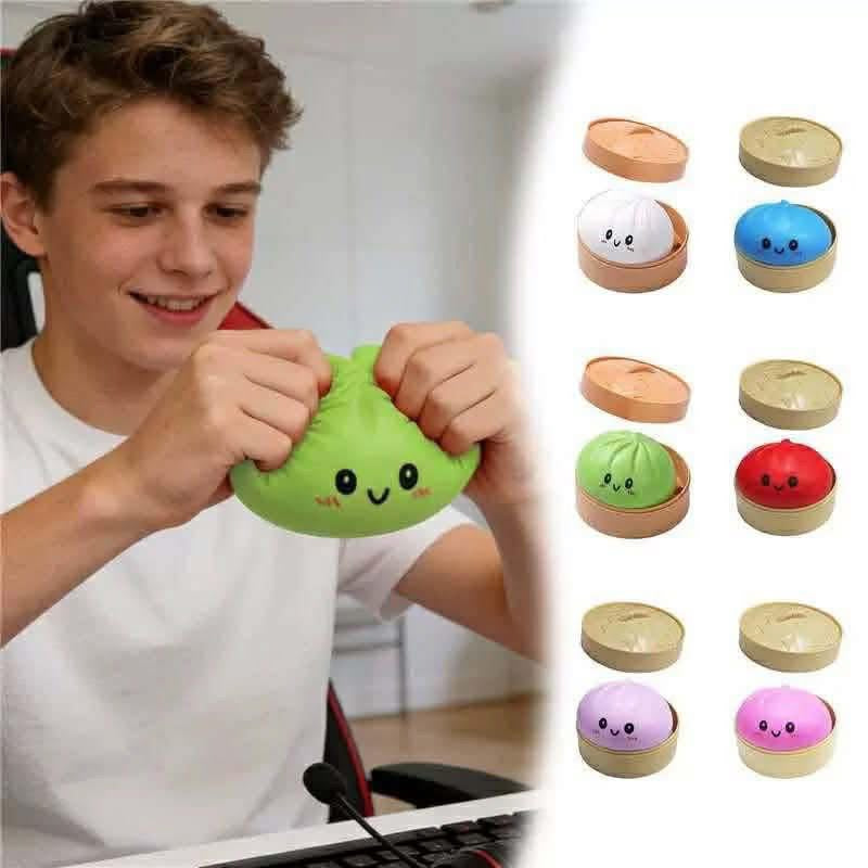 MYSTERY DUMPLING SQUISHIES (RTS)