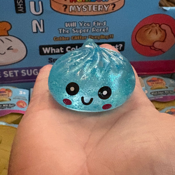MYSTERY DUMPLING SQUISHIES (RTS)