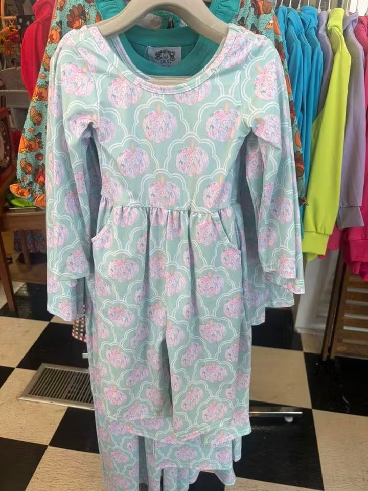 Sage Pumpkin Romper - Girl (RTS)