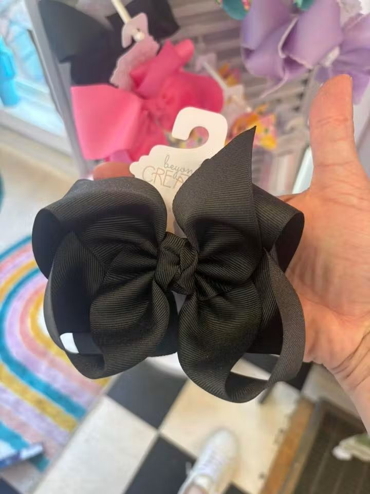 Black 5.5" Bow (RTS)